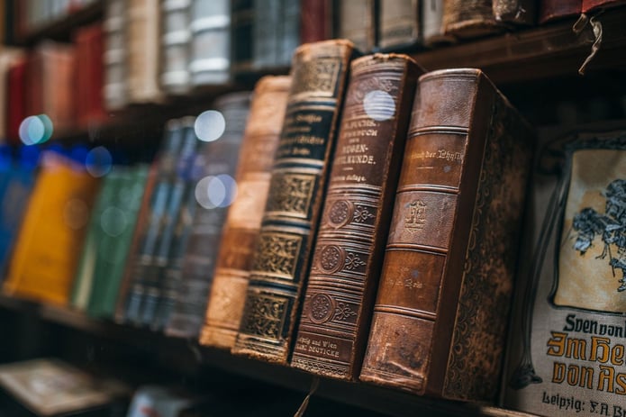 كتب التداول الأكثر شهرة: 10 كتب لإحتراف التداول